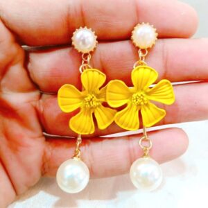 Stylish earrings for Girls and Women